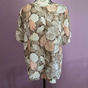 Vintage 100% Silk Novelty Print Leaves short-sleeved blouse Top